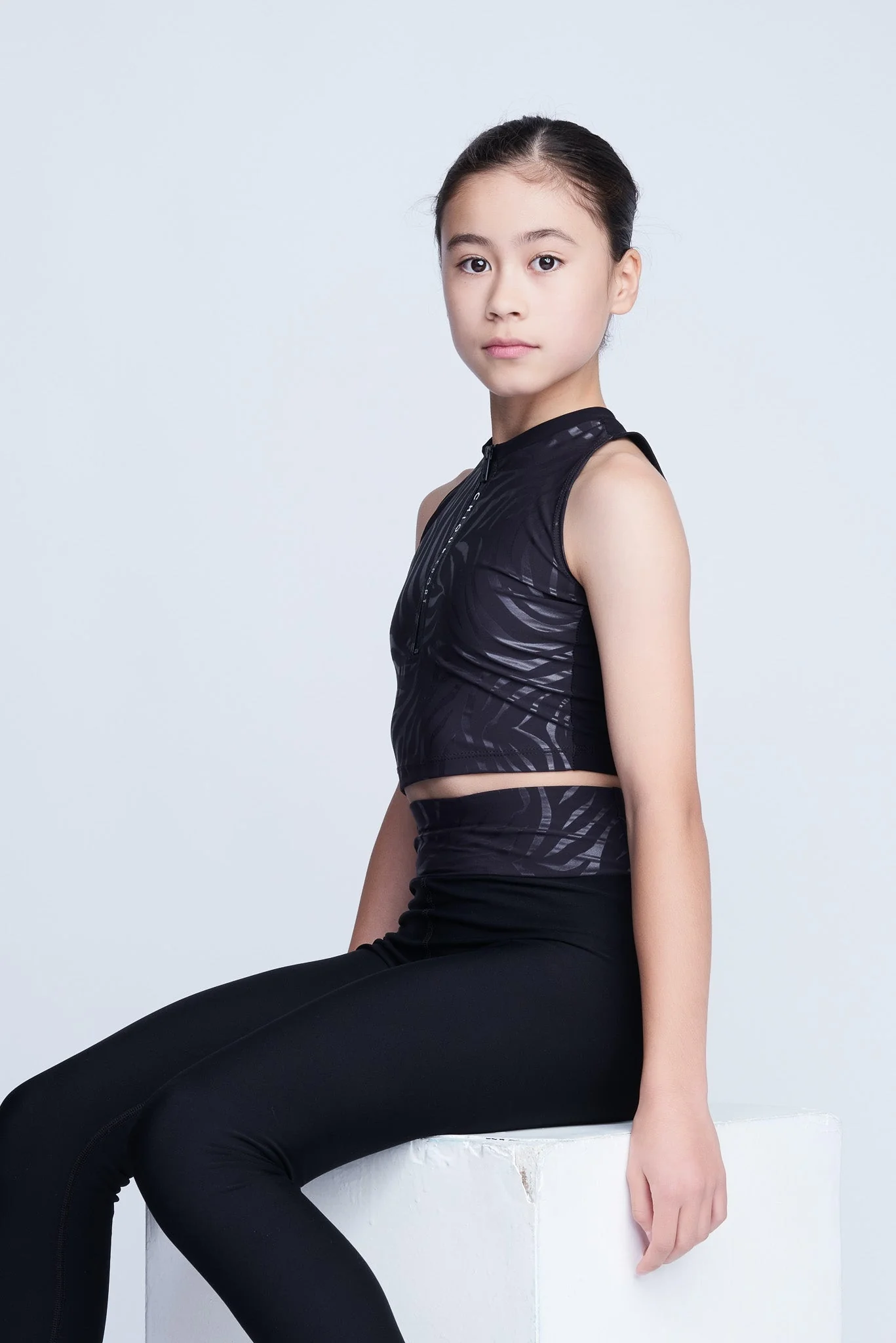 Iconic Crop Top in Black - Image 16