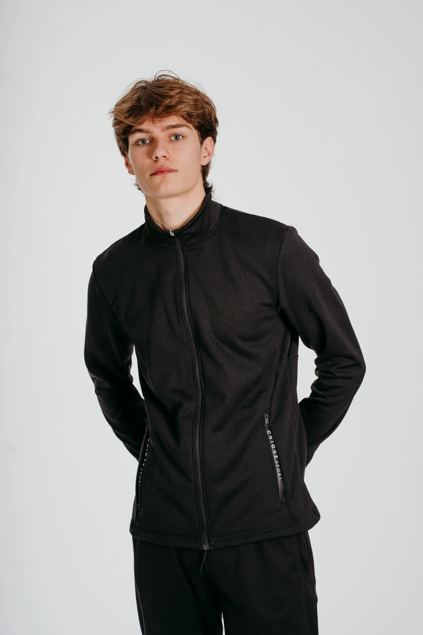 Iconic Full-Zip Jacket Mens - Image 11