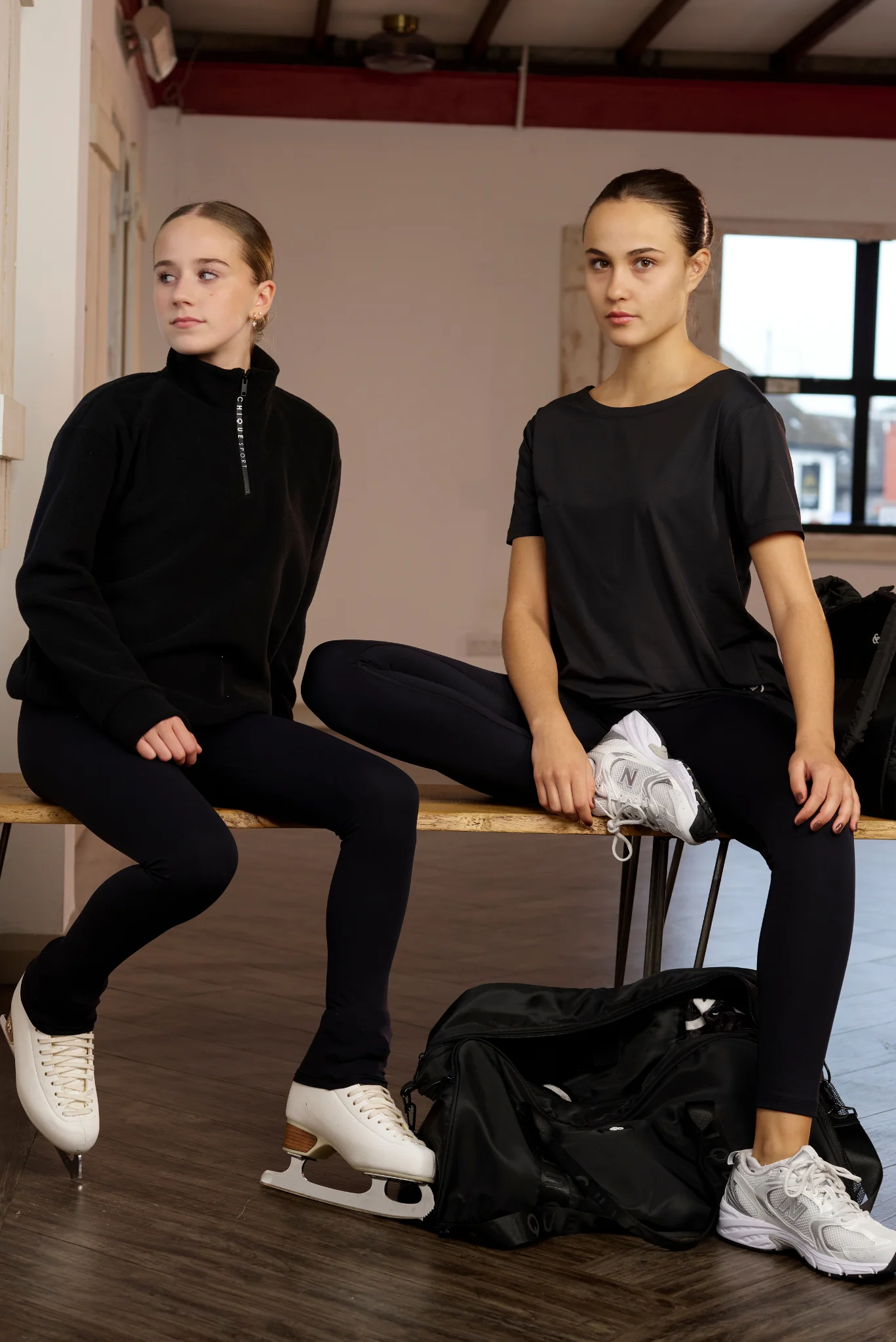 Onyx Loose Fit T-shirt - Image 6