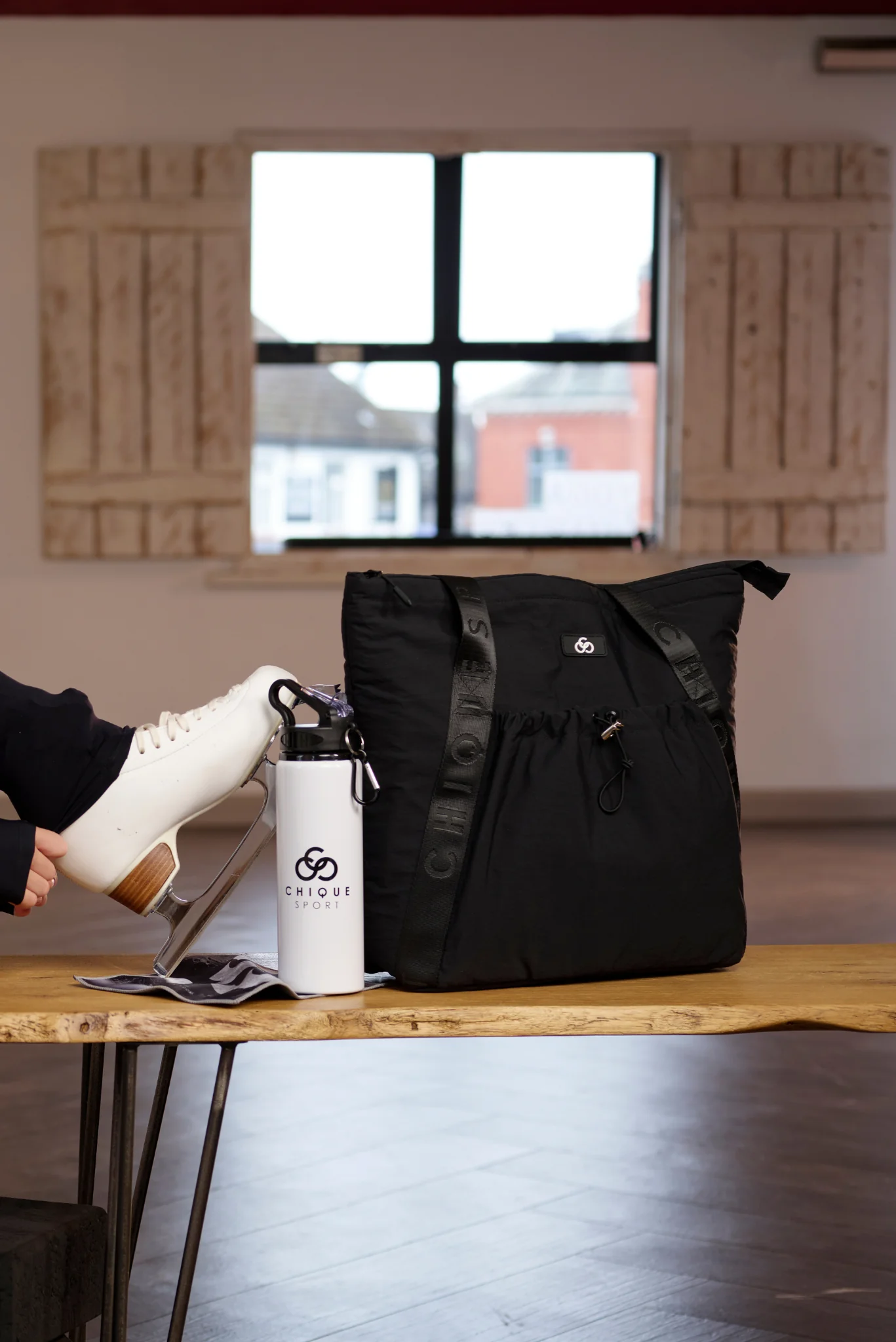 Onyx Tote Bag - Image 5