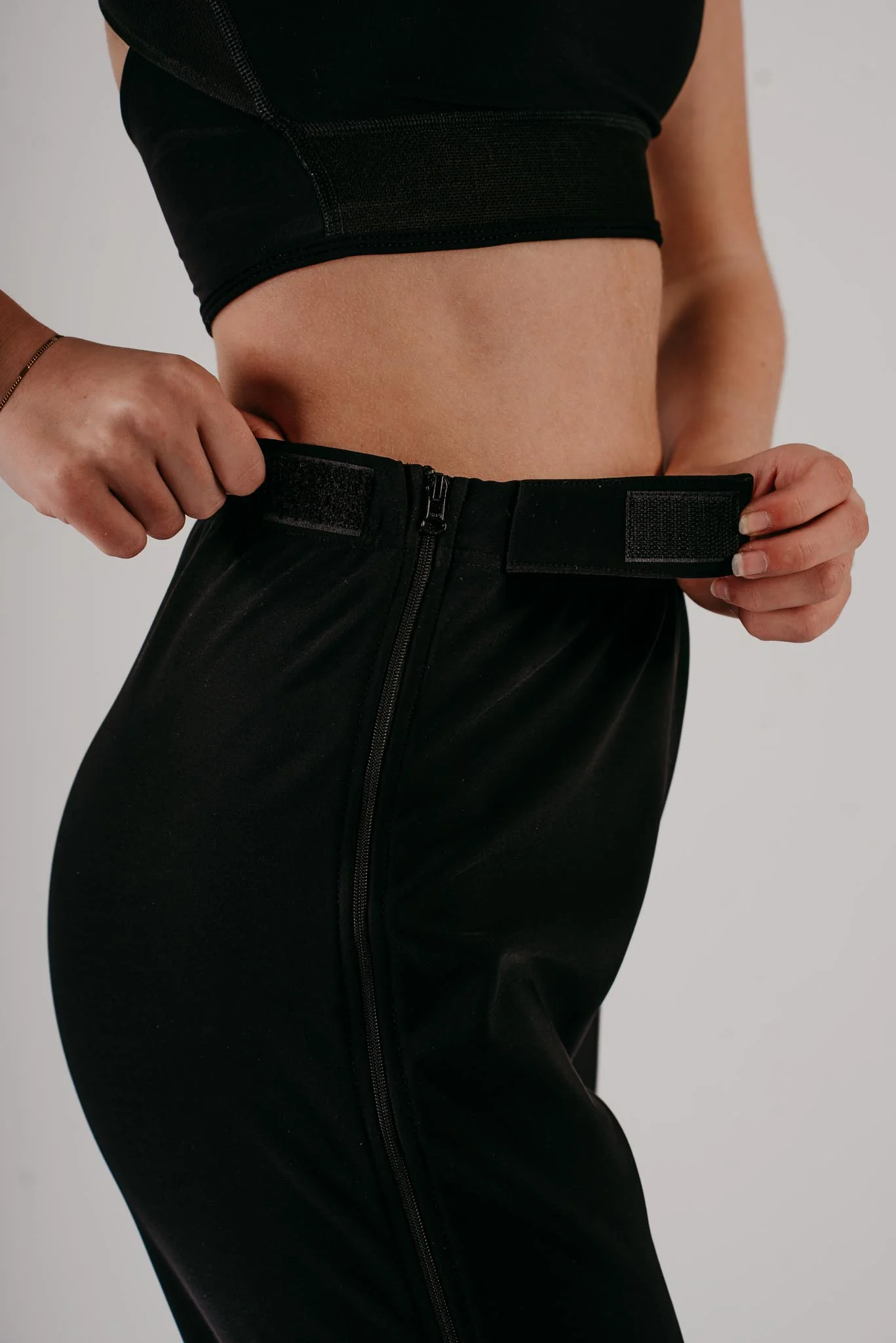 Phoenix Full Zip Trousers - Image 10