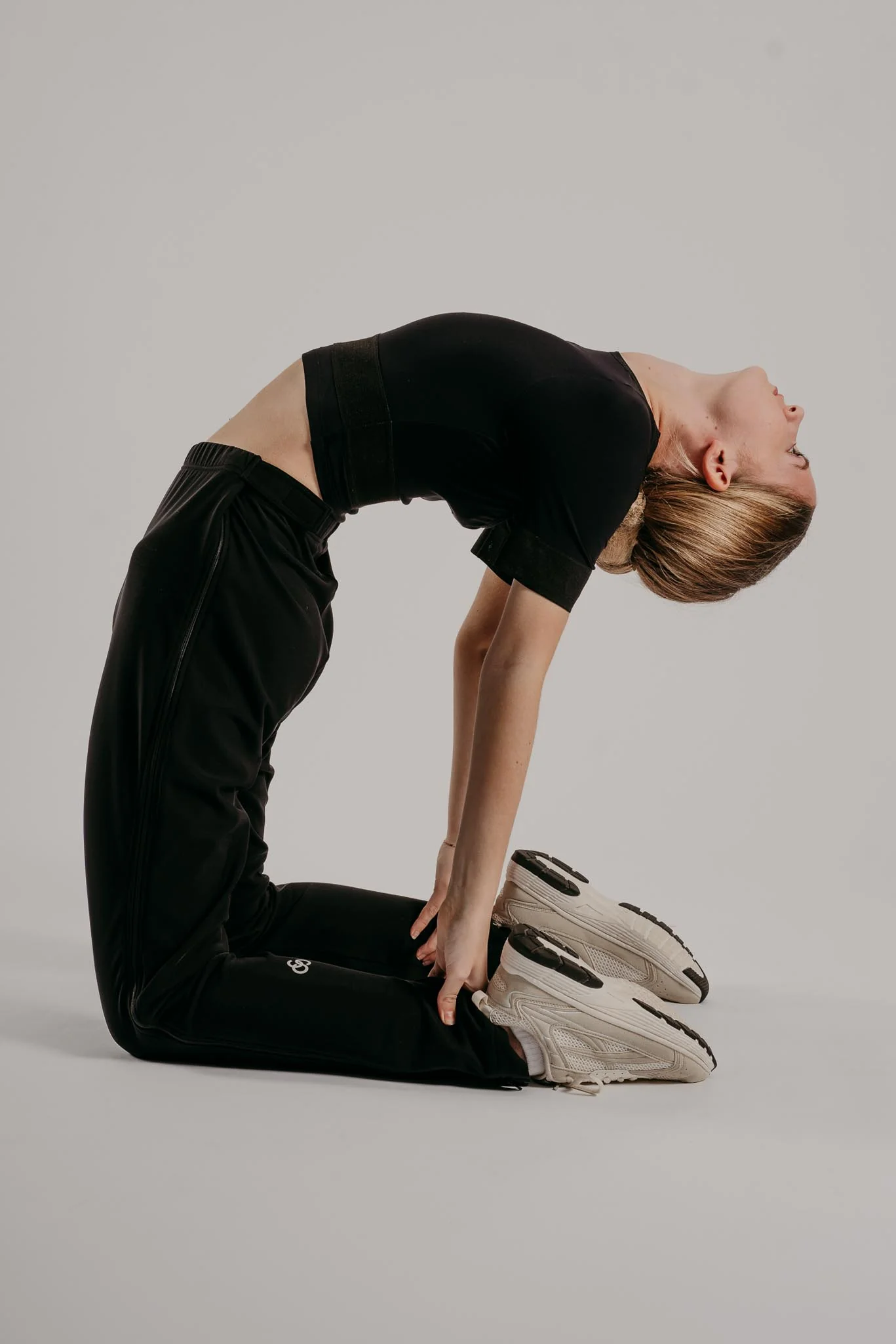 Phoenix Full Zip Trousers - Image 12