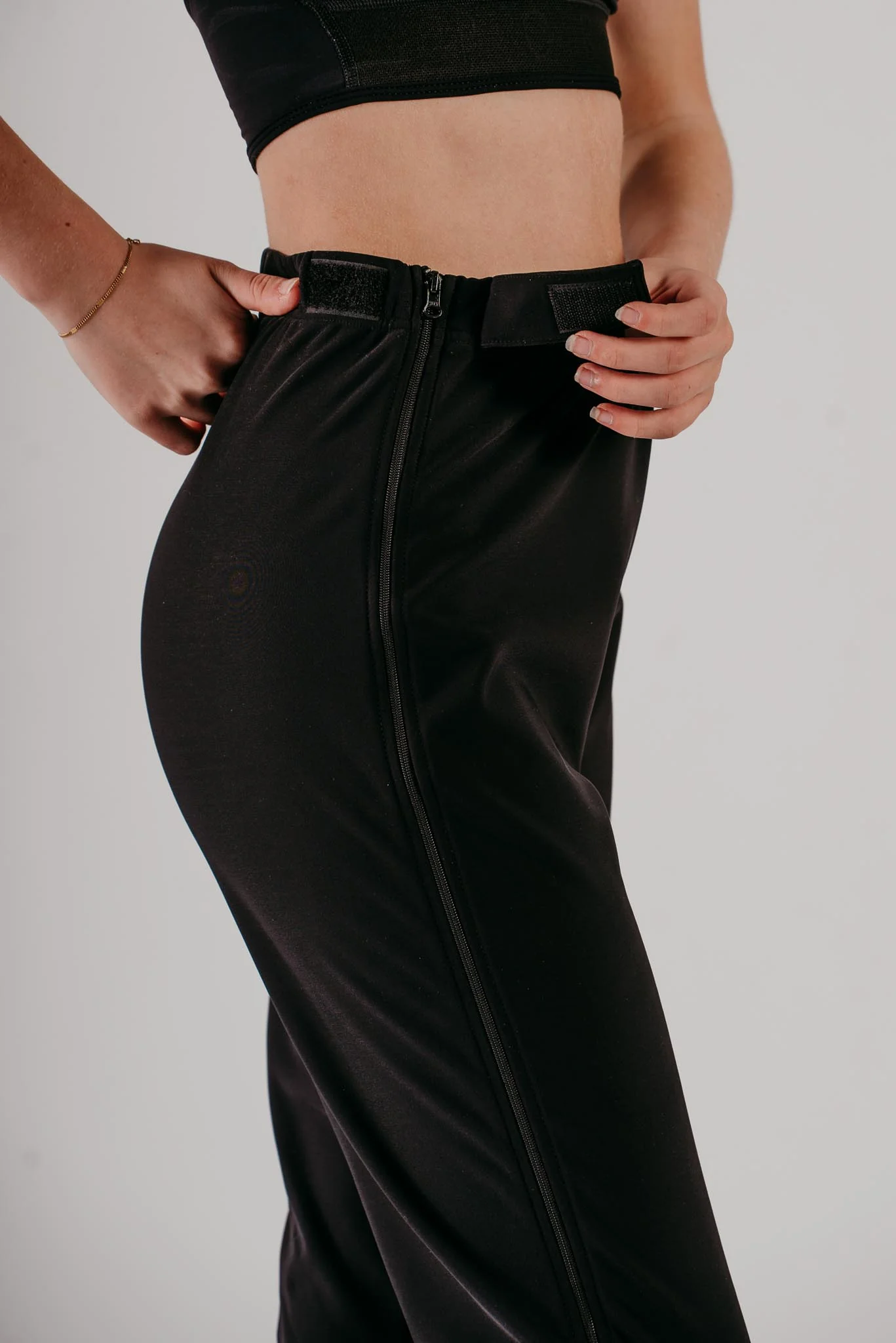 Phoenix Full Zip Trousers - Image 5