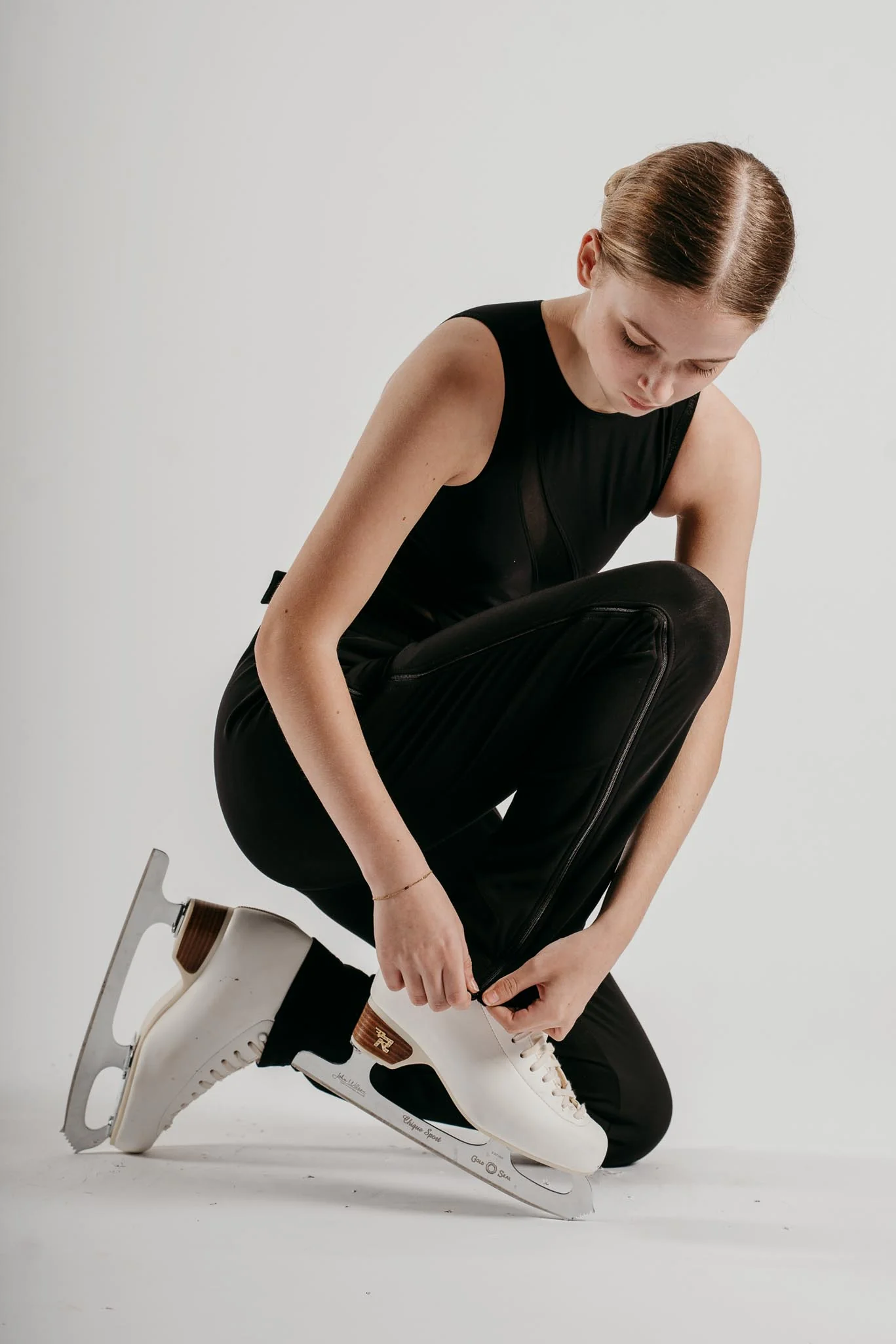 Phoenix Full Zip Trousers - Image 9